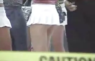 Färse weit spreizt I ...