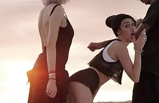 Kelsey James mit Pfe ...