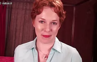 Mollig Weib hat sich ...