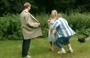 Mädchen auf der Cast ...