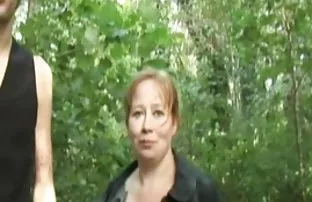 Nimmt seine Freundin ...