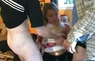 Cecilia Lion mit üpp ...