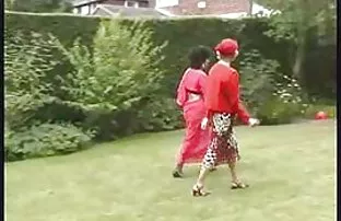 Schönheit Ani Black  ...