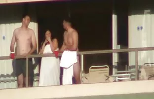 Braunhaarige mit der ...